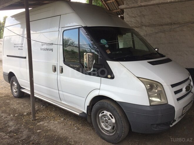 Ford Transit 2006, 260,000 km - 2.4 l - Qəbələ