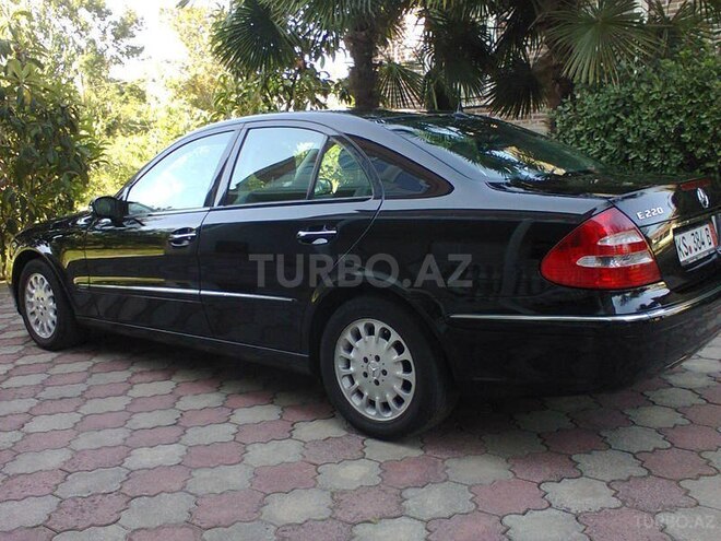 Mercedes E 220 2006, 295,000 km - 2.2 л - Bakı