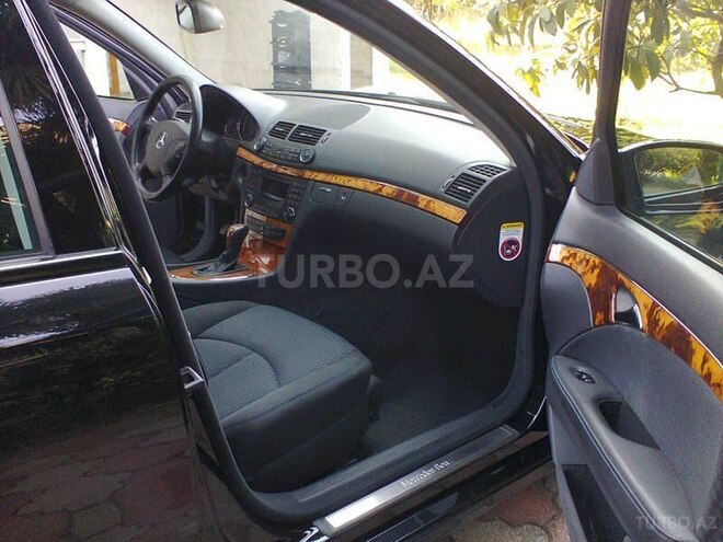 Mercedes E 220 2006, 295,000 km - 2.2 л - Bakı