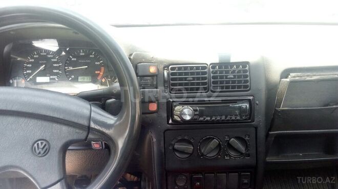 Volkswagen Polo 1999, 226,000 km - 1.6 l - Bakı