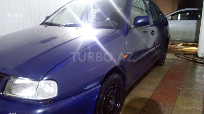 Volkswagen Polo 1999, 226,000 km - 1.6 l - Bakı