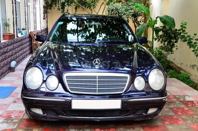 Mercedes E 320 1999, 357,777 km - 3.2 l - Bakı