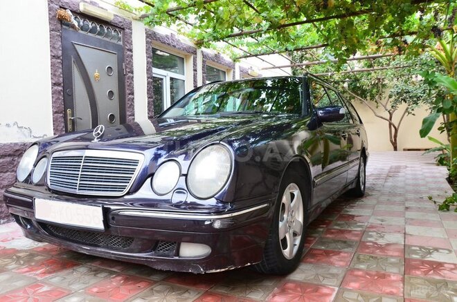 Mercedes E 320 1999, 357,777 km - 3.2 l - Bakı