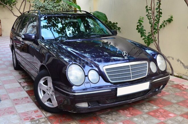 Mercedes E 320 1999, 357,777 km - 3.2 l - Bakı