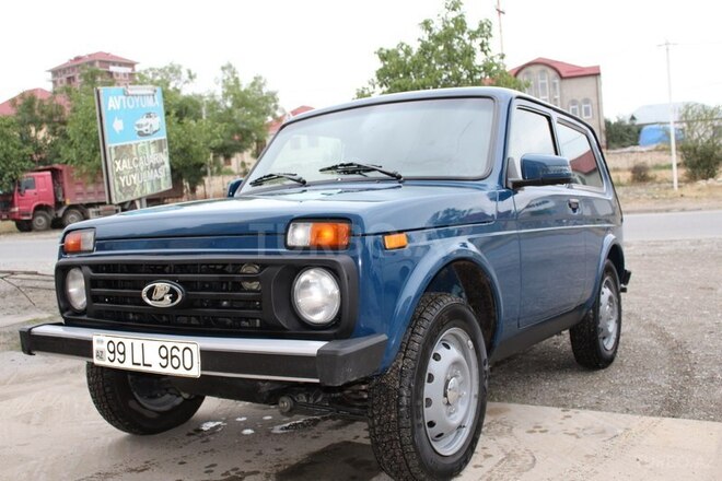 LADA (VAZ) Niva 2015, 70,000 km - 1.7 л - Quba