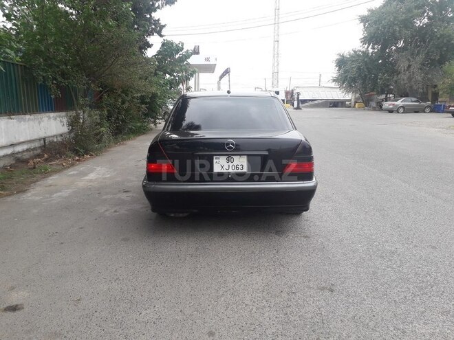 Mercedes C 230 1999, 174,540 km - 2.3 l - İmişli