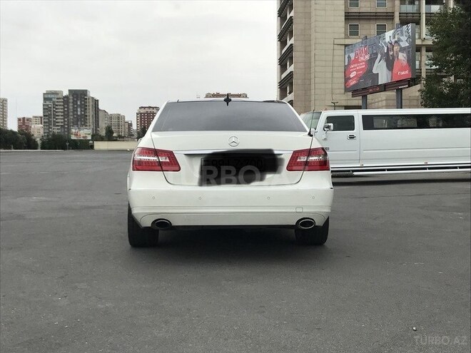 Mercedes E 250 2010, 121,000 km - 1.8 l - Bakı
