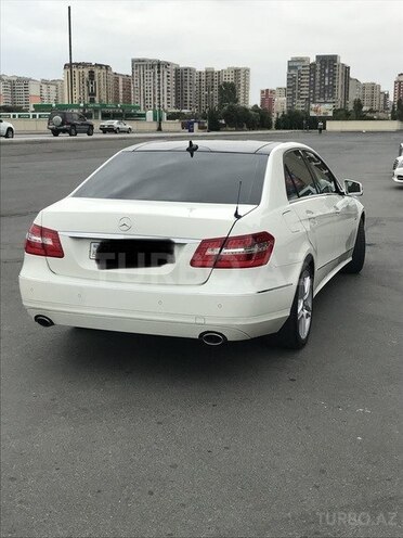 Mercedes E 250 2010, 121,000 km - 1.8 l - Bakı