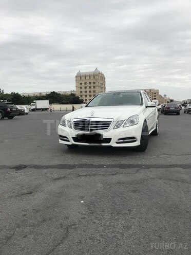 Mercedes E 250 2010, 121,000 km - 1.8 l - Bakı