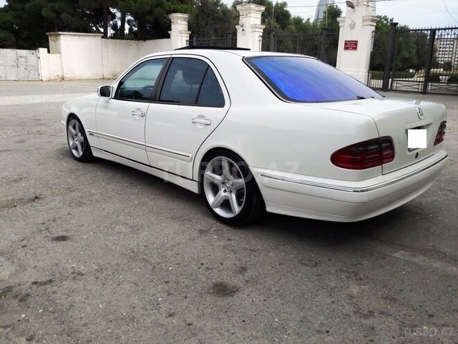 Mercedes E 320 2000, 170,000 km - 3.2 l - Bakı