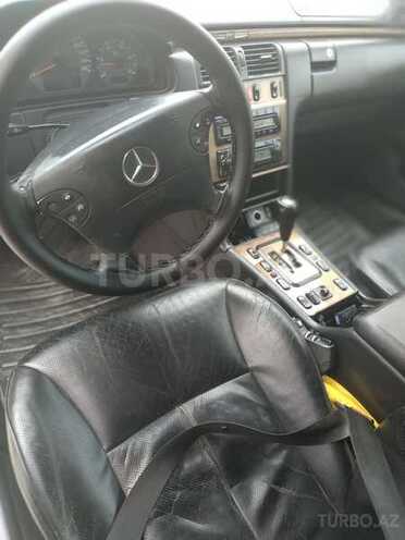 Mercedes E 320 2000, 223,456 km - 3.2 l - Bakı