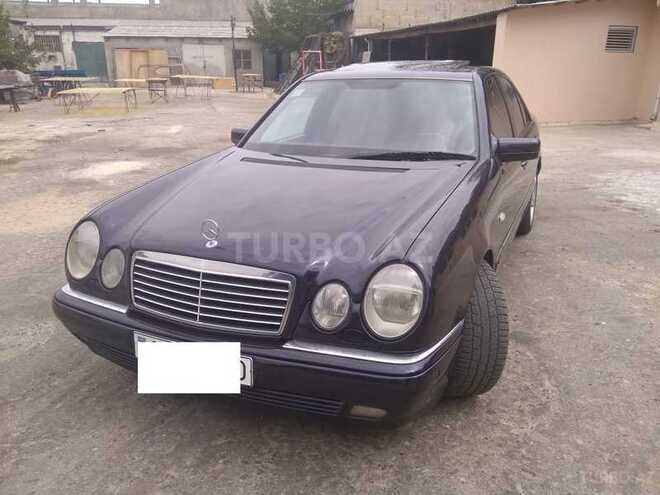 Mercedes E 240 1999, 230,000 km - 2.4 l - Bakı