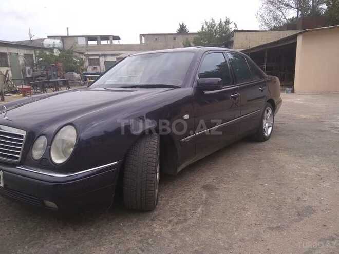 Mercedes E 240 1999, 230,000 km - 2.4 l - Bakı