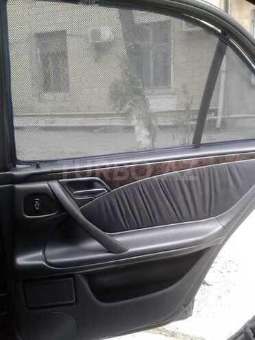 Mercedes E 320 1999, 270,463 km - 3.2 l - Bakı