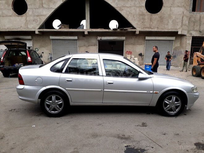 Opel Vectra 1997, 225,431 km - 2.0 l - Bakı