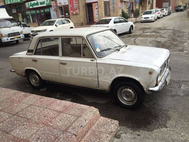 LADA (VAZ) 21011 1986, 330,000 km - 1.6 л - Bakı