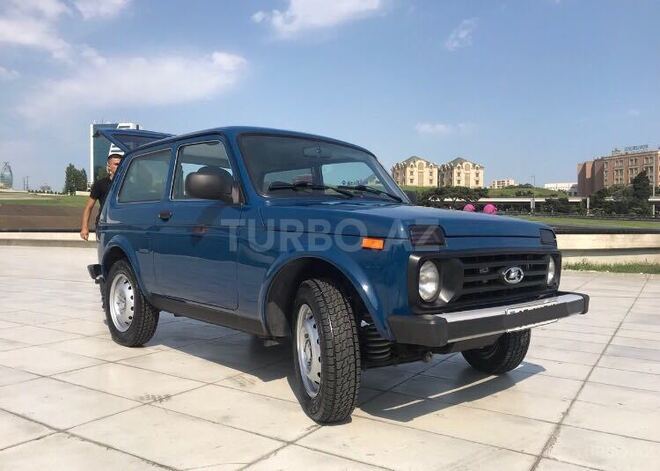 LADA (VAZ) Niva 2015, 133,000 km - 0.8 l - Quba