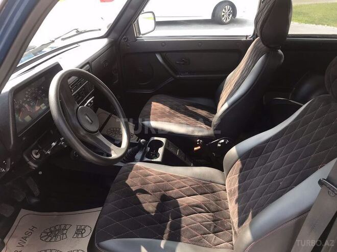 LADA (VAZ) Niva 2015, 133,000 km - 0.8 l - Quba