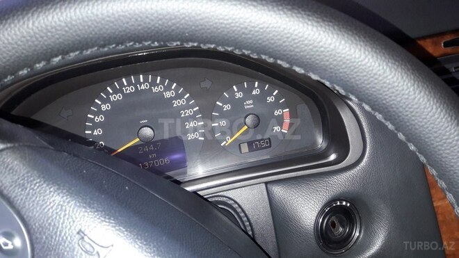 Mercedes E 280 2001, 138,000 km - 2.8 l - Şəmkir