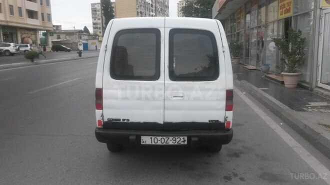Opel Corsa 1995, 235,000 km - 1.7 л - Bakı