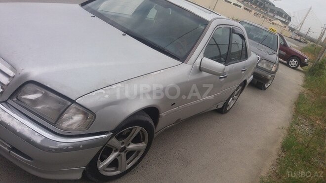 Mercedes C 220 1999, 332,516 km - 2.2 л - Bakı