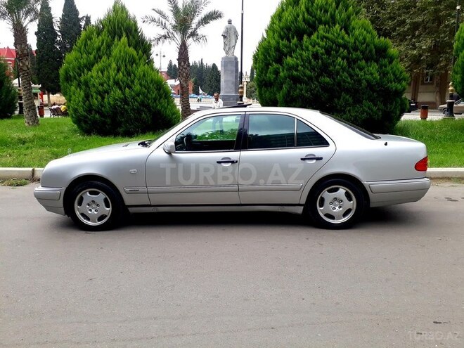 Mercedes E 200 1997, 271,000 km - 2.0 l - Gəncə