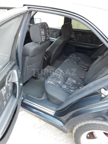 Mercedes E 200 1997, 183,000 km - 0.2 l - Gəncə