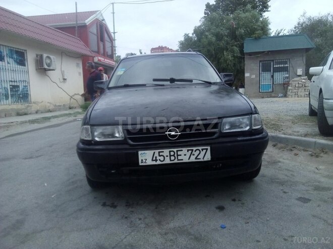 Opel Astra 1993, 220,200 km - 2.0 l - Sumqayıt