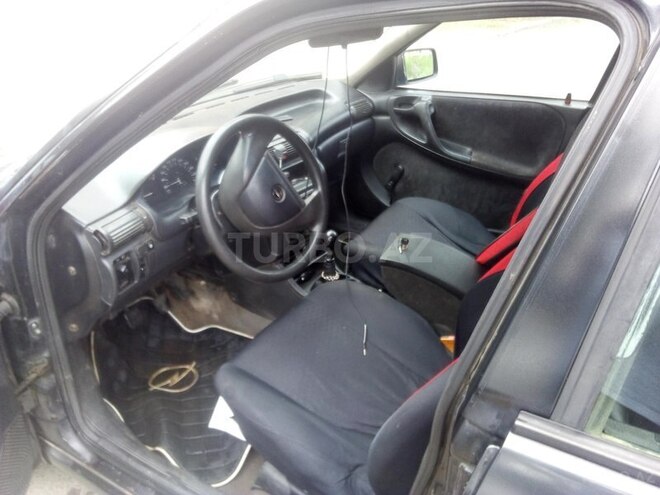 Opel Astra 1993, 220,200 km - 2.0 l - Sumqayıt