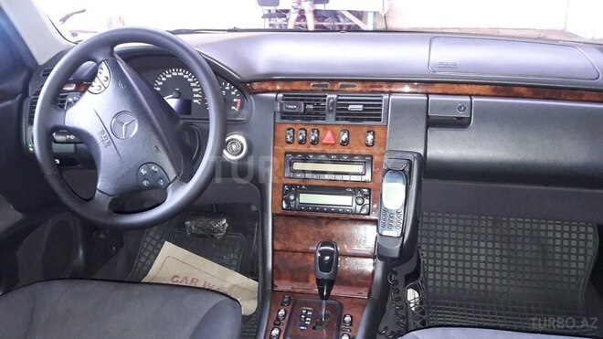 Mercedes E 280 2001, 138,000 km - 2.8 l - Şəmkir