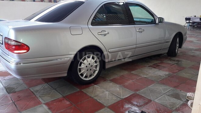 Mercedes E 280 2001, 138,000 km - 2.8 l - Şəmkir
