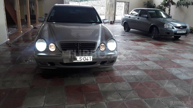 Mercedes E 280 2001, 138,000 km - 2.8 l - Şəmkir