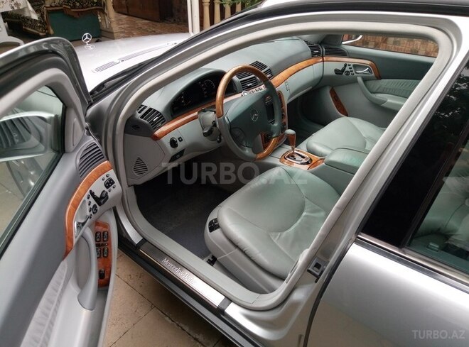 Mercedes S 320 2001, 345,000 km - 3.2 l - Qusar