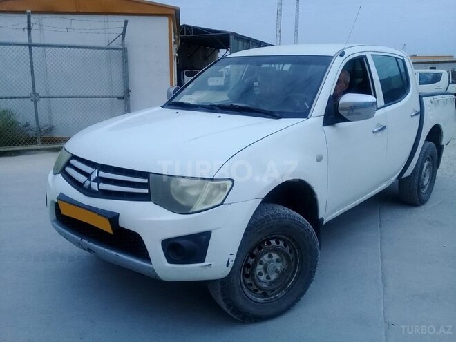 Mitsubishi L200 2010, 413,000 km - 2.5 l - Bakı