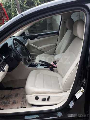 Volkswagen Passat 2014, 107,800 km - 1.8 l - Bakı