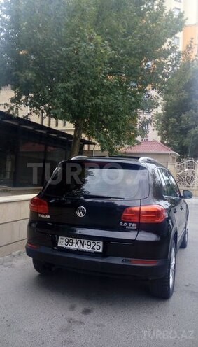 Volkswagen Tiguan 2011, 61,000 km - 2.0 l - Bakı