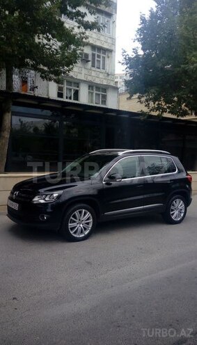 Volkswagen Tiguan 2011, 61,000 km - 2.0 l - Bakı