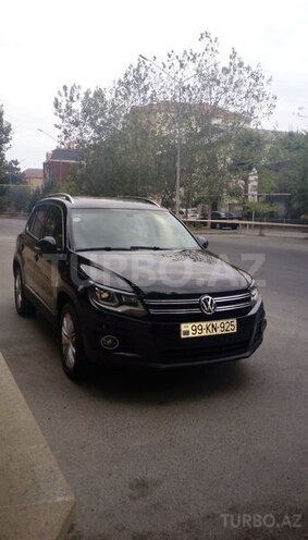 Volkswagen Tiguan 2011, 61,000 km - 2.0 l - Bakı