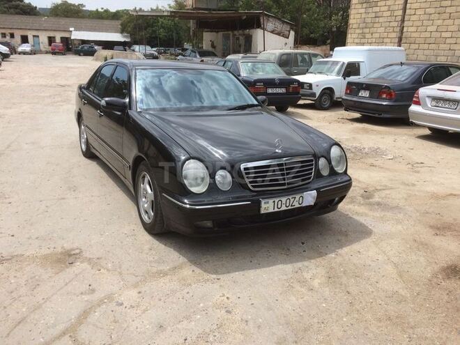 Mercedes E 240 2001, 316,718 km - 2.6 l - Bakı
