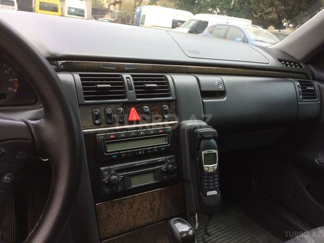 Mercedes E 240 2001, 316,718 km - 2.6 l - Bakı
