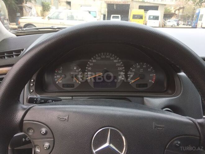 Mercedes E 240 2001, 316,718 km - 2.6 l - Bakı