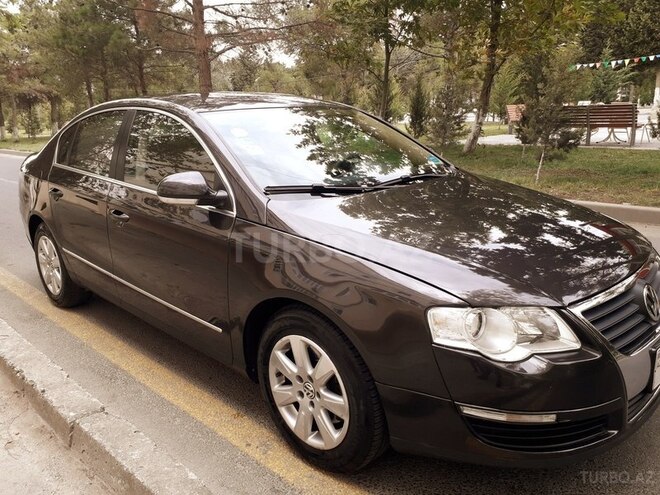 Volkswagen Passat 2006, 300,000 km - 2.0 l - Sumqayıt