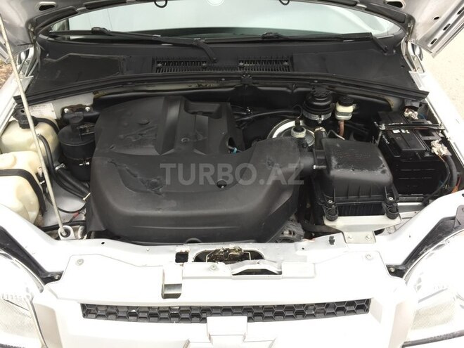 Chevrolet Niva 2011, 273,000 km - 1.7 l - Quba