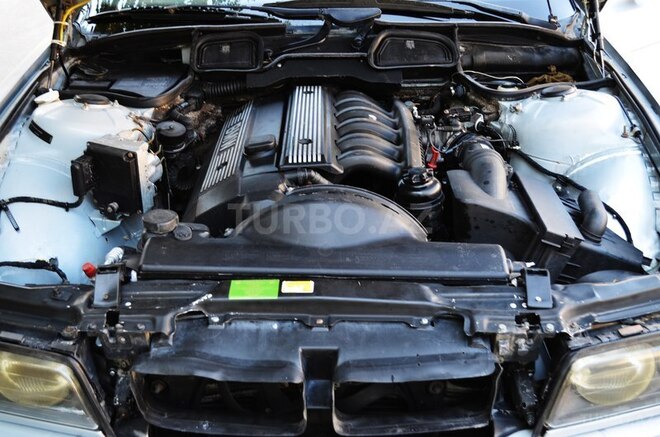 BMW 728 1999, 300,000 km - 2.8 l - Bakı