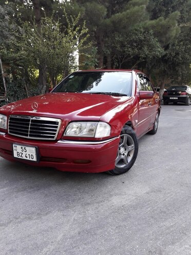 Mercedes C 240 1998, 290,000 km - 2.4 l - Bakı