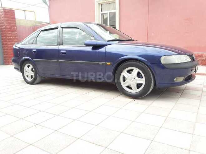 Opel Vectra 1996, 300,000 km - 2.0 l - Bakı