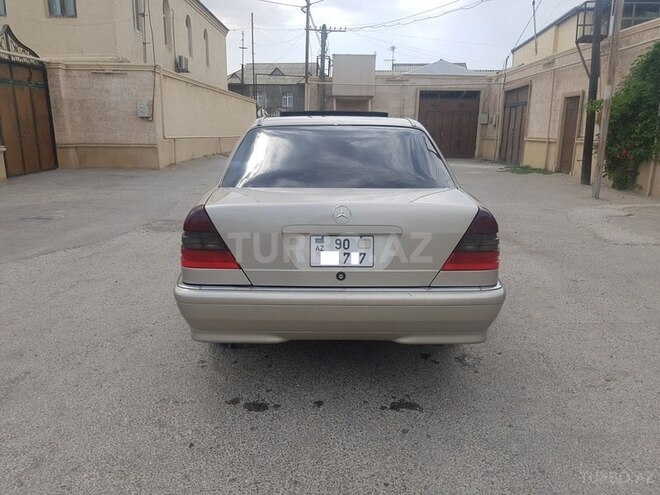 Mercedes C 230 1997, 179,000 km - 2.3 l - Bakı