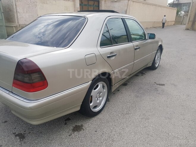 Mercedes C 230 1997, 179,000 km - 2.3 l - Bakı