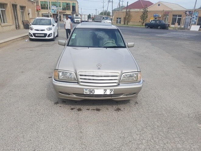 Mercedes C 230 1997, 179,000 km - 2.3 l - Bakı