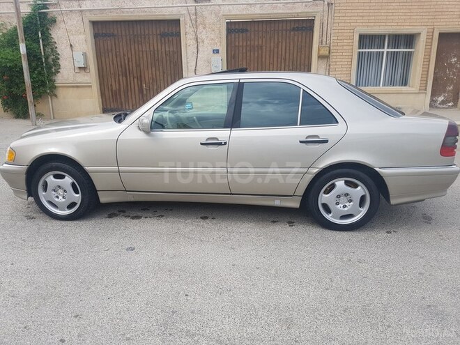 Mercedes C 230 1997, 179,000 km - 2.3 l - Bakı